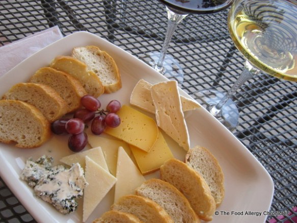 Our cheese platter lunch at Pondview Winery Niagara on the Lake 2012